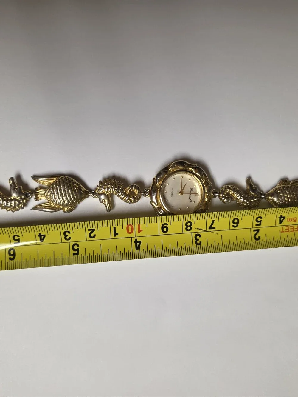 Lucoral elegant gold